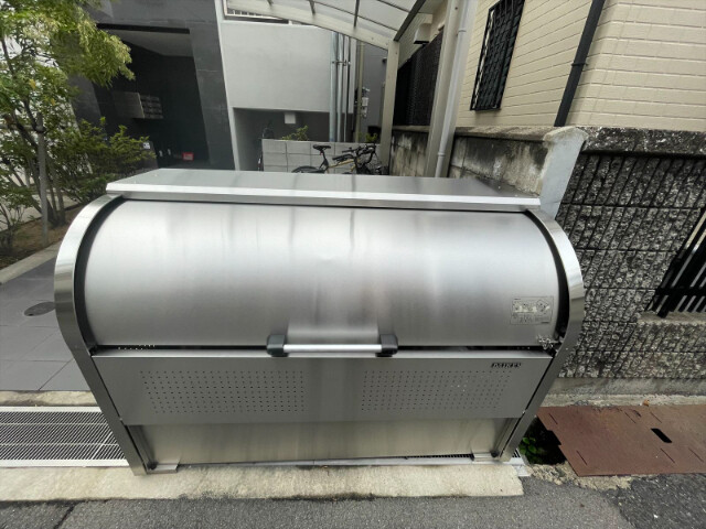 建物外観　共用ゴミ置き場