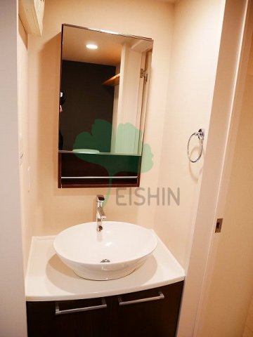 洗面設備　シンプルで使いやすい洗面台です！