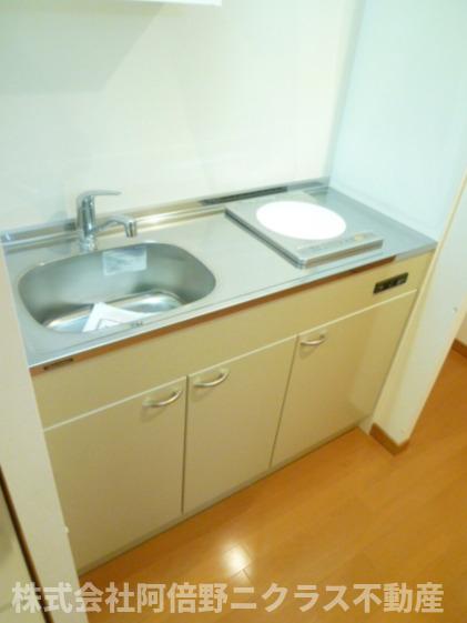 キッチン　内装は参考写真です。