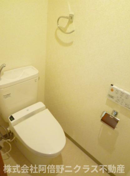 トイレ　内装は参考写真です。