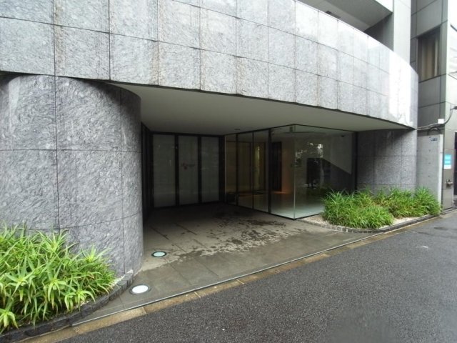 エントランス　毎日通るエントランスはこのようになっています