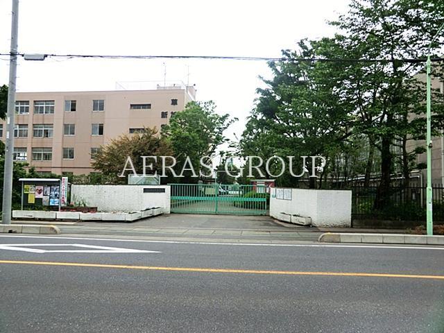 中学校　草加市立新栄中学校（中学校）まで887m