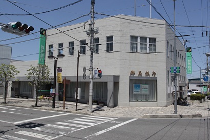 銀行　群馬銀行藤岡支店（銀行）まで612m