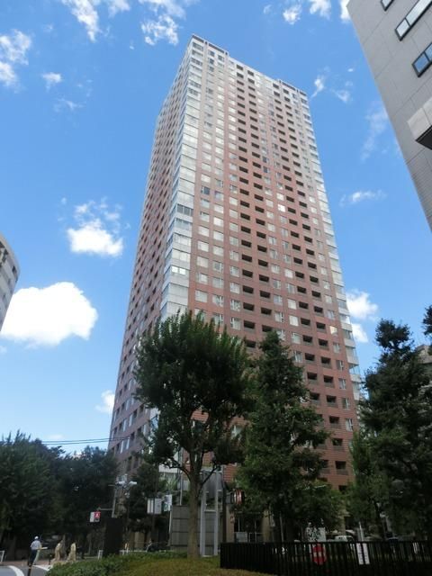 建物外観　★池袋駅徒歩２分に建つタワーマンション★