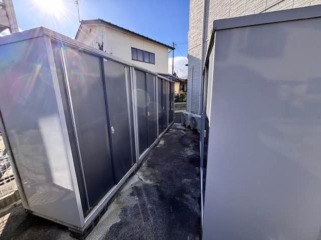 建物外観　ストッカー