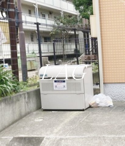 その他共有部分　ごみ置き場です。