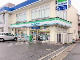 コンビニ　ファミリーマート 京屋御陵通店（コンビニ）まで377m