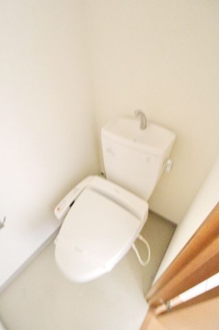 トイレ　※同物件参考写真