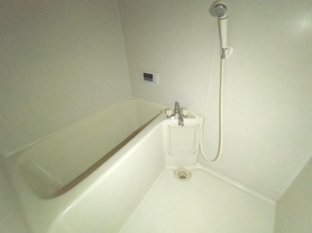 バス・シャワールーム　お風呂で日々の疲れを落としましょう