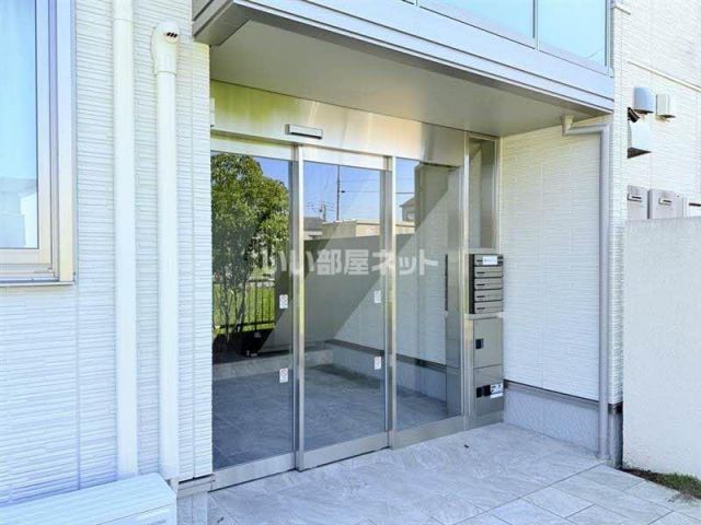 シュロス松縄の外観写真