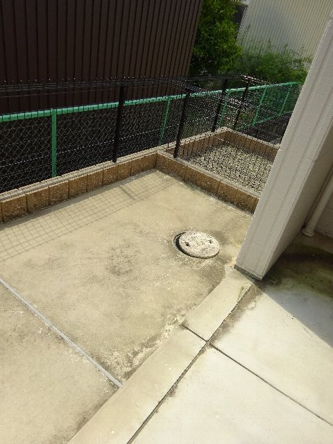 バルコニー　専用庭