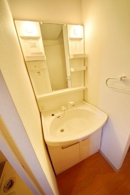 洗面設備　嬉しい独立洗面台