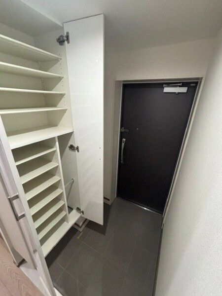 The Shinagawa East Residenceの玄関写真
