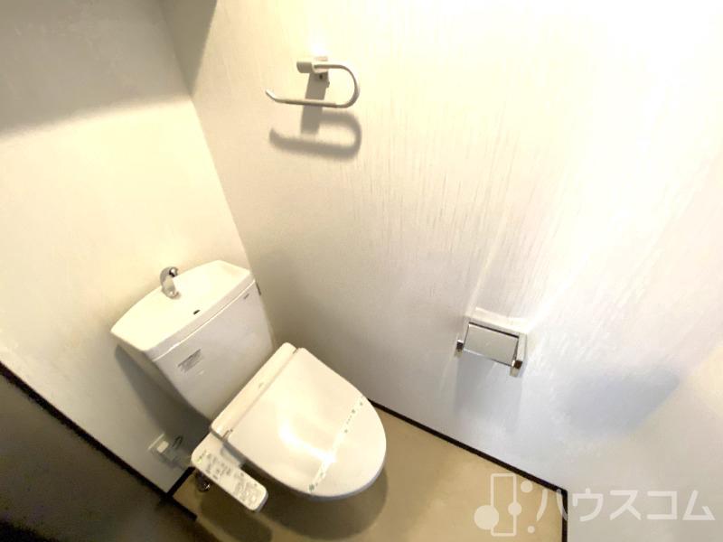 トイレ　冬場も安心の温水洗浄便座！