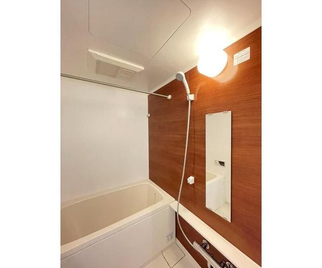 バス・シャワールーム　※別部屋参考写真