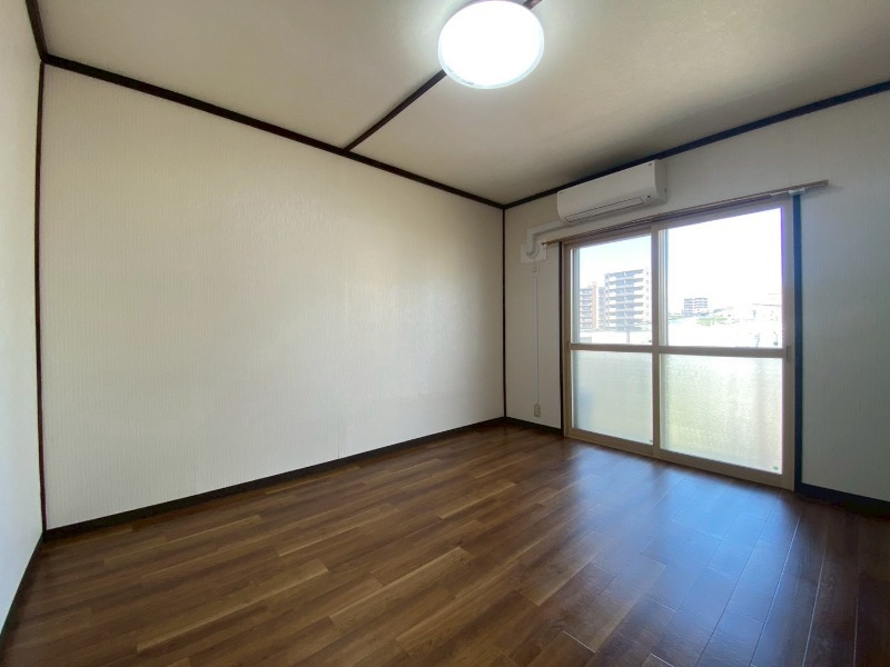 その他部屋・スペース　寝室です。部屋をどう使うかはあなた次第です！