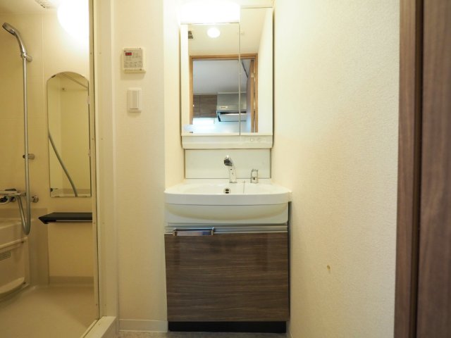 洗面設備　忙しい朝には欠かせない洗面所です