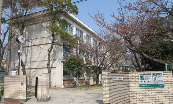 中学校　大成中学校（中学校）まで1602m