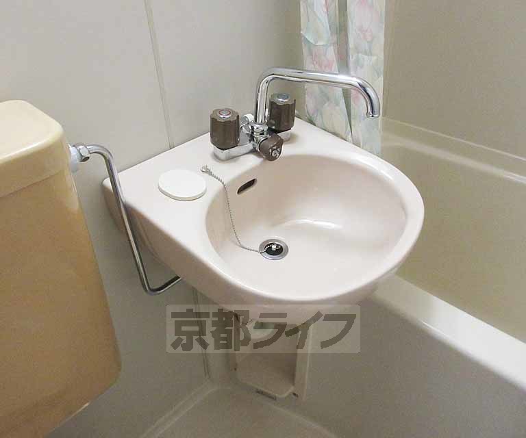 洗面設備　洗面台です・