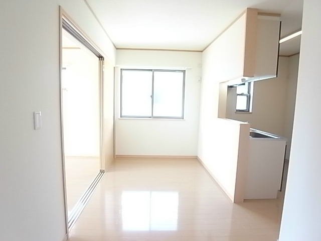 居室・リビング　別部屋参考写真