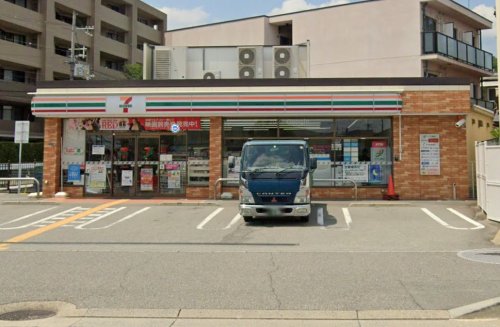 コンビニ　セブンイレブン 宝塚売布東の町店（コンビニ）まで899m