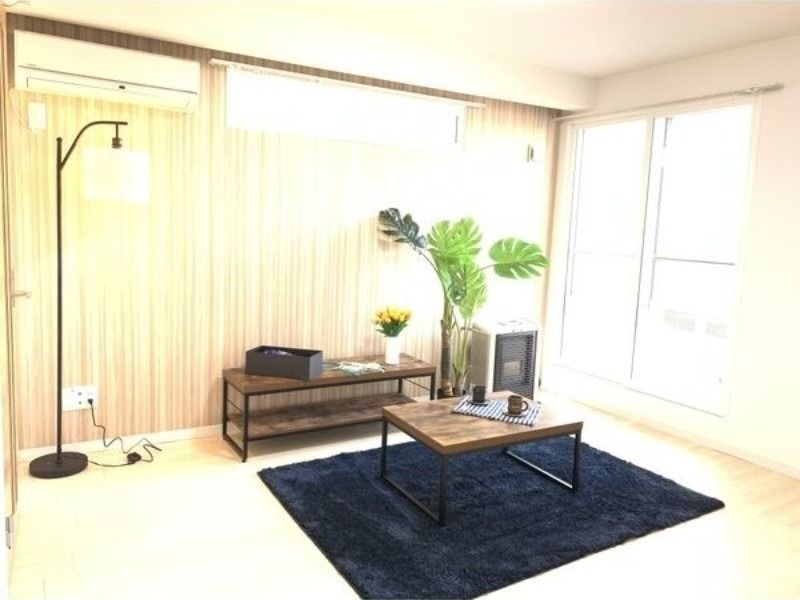 居室・リビング　４０２号室の部屋写真となります。