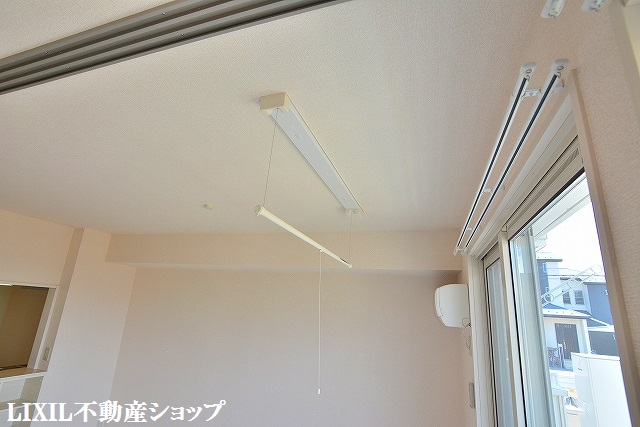その他設備　ＬＤＫに室内物干しがあります。