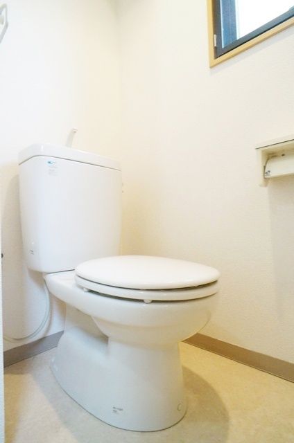 トイレ　バストイレは別室です