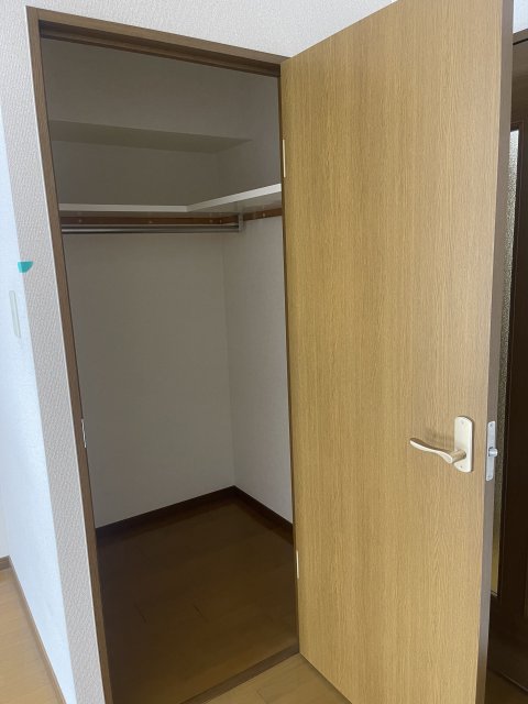 収納　同物件別号室