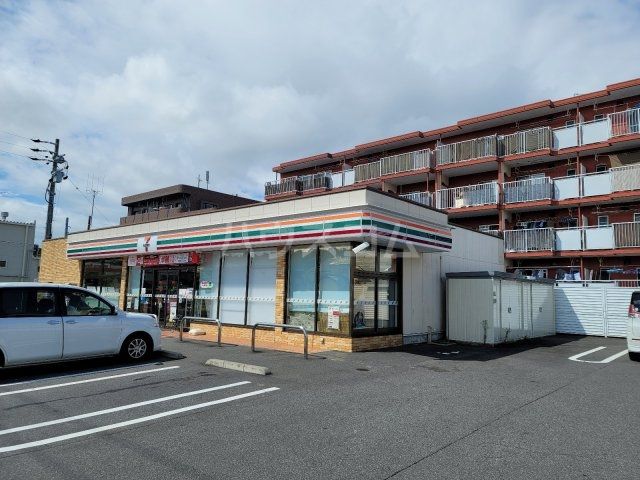 コンビニ　セブンイレブン 岡崎緑ヶ丘店（コンビニ）まで342m