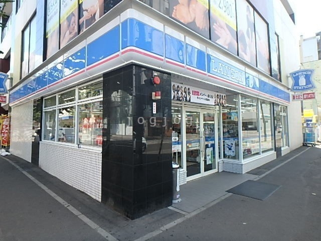 コンビニ　ローソン札幌南6条西六丁目店（コンビニ）まで965m