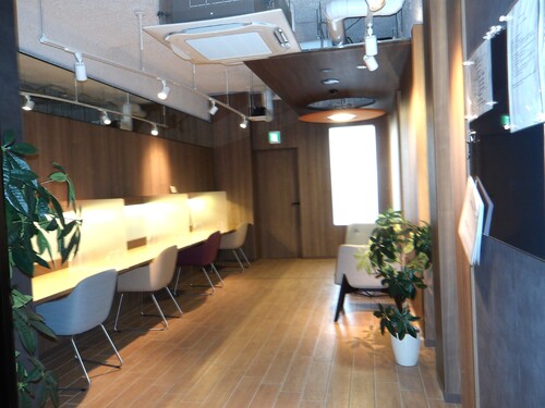その他設備　テレワーク対応型ラウンジ