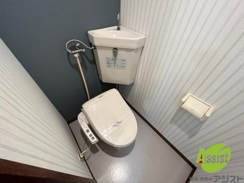 トイレ　トイレです。ウォシュレット付を探している方、おすすめです。