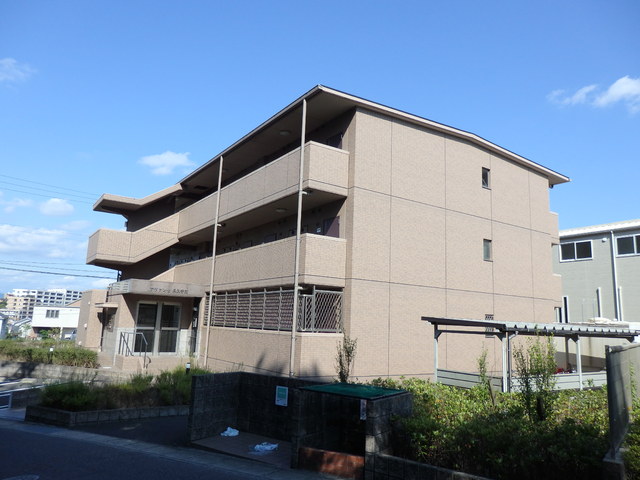 建物外観　鉄筋コンクリート造