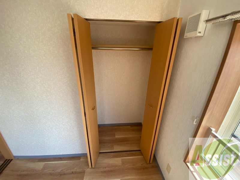 収納　玄関です。すぐ広いリビングにつながっています。
