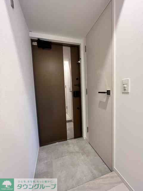 玄関　※写真は同タイプ住戸です。