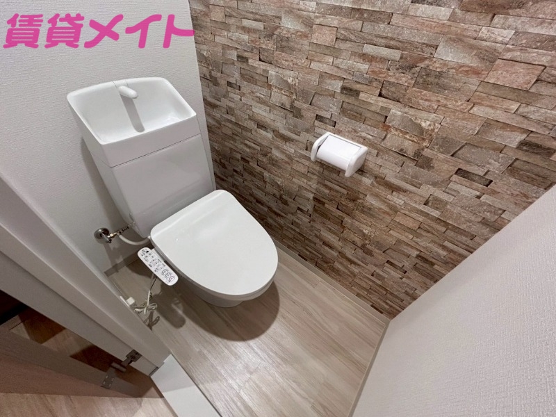 トイレ　別部屋参考写真です