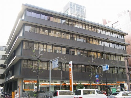 郵便局　大阪心斎橋郵便局（郵便局）まで293m