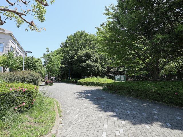 公園　烏山公園（公園）まで693m