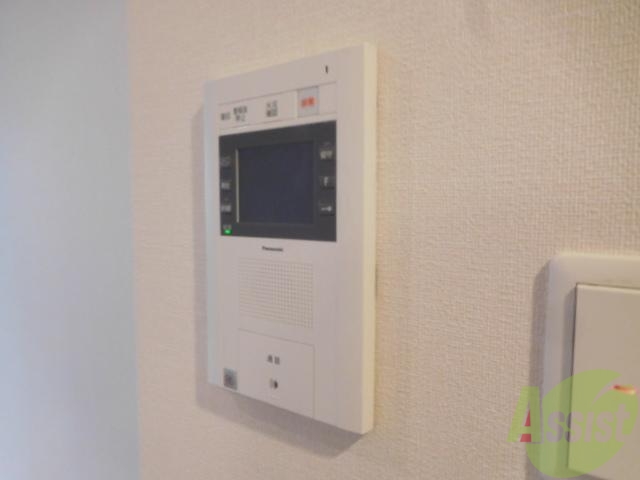 セキュリティ　モニタ付きで安心のセキュリティですね。