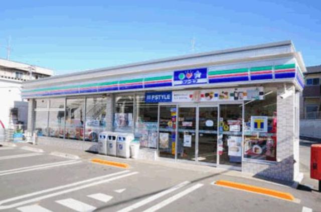 コンビニ　スリーエフ厚木山際店（コンビニ）まで592m