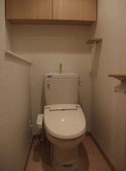 トイレ　※別部屋参考画像
