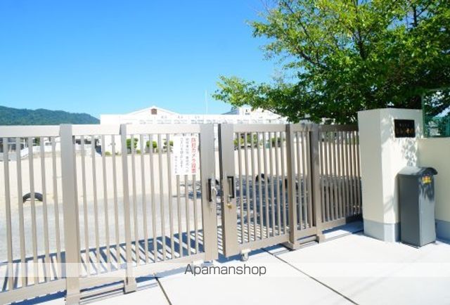 小学校　奈良市立飛鳥小学校（小学校）まで229m