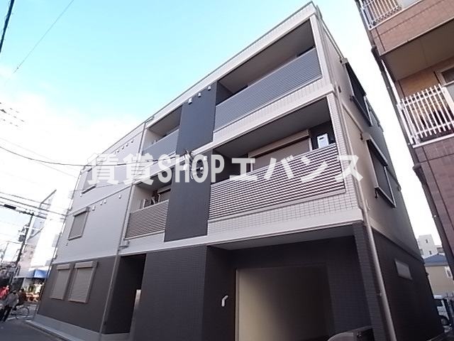 建物外観　落ち着いた雰囲気の外観です