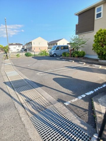 駐車場　駐車場完備です