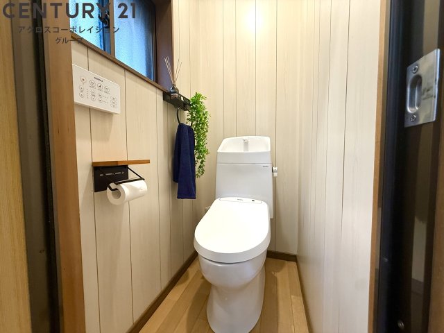 清荒神3丁目戸建のトイレ写真