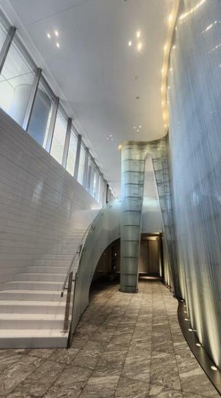 東京メトロ銀座線 青山一丁目駅 徒歩3分 26階建 築9年の外観写真