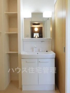 洗面設備　洗髪洗面化粧台