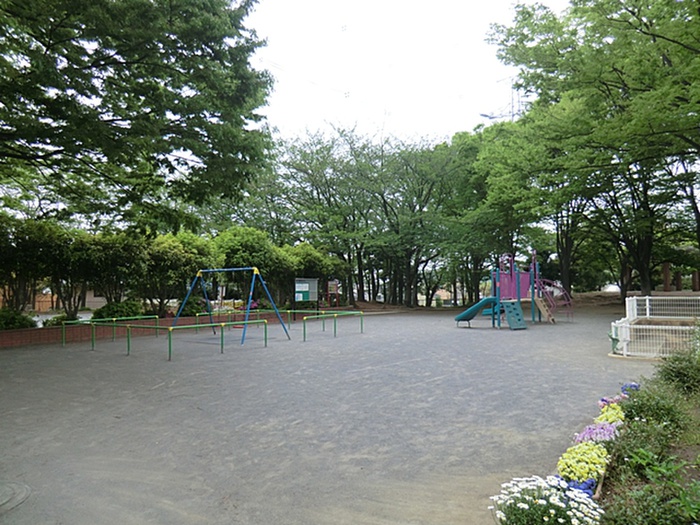 公園　日限山公園（公園）まで378m