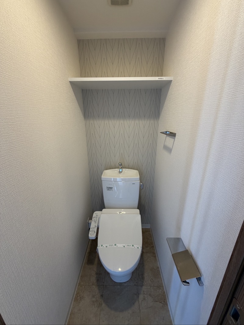 ＪＲ東西線 御幣島駅 徒歩5分 15階建 築4年のトイレ写真